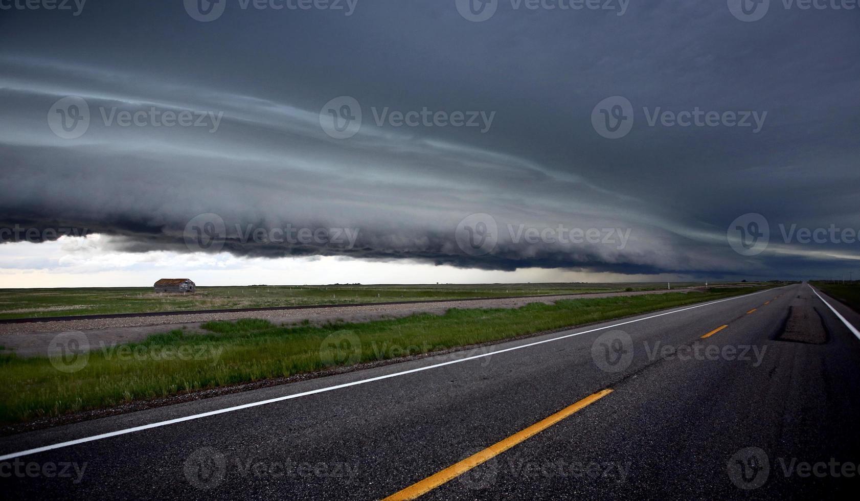 prateria nuvole temporalesche canada foto