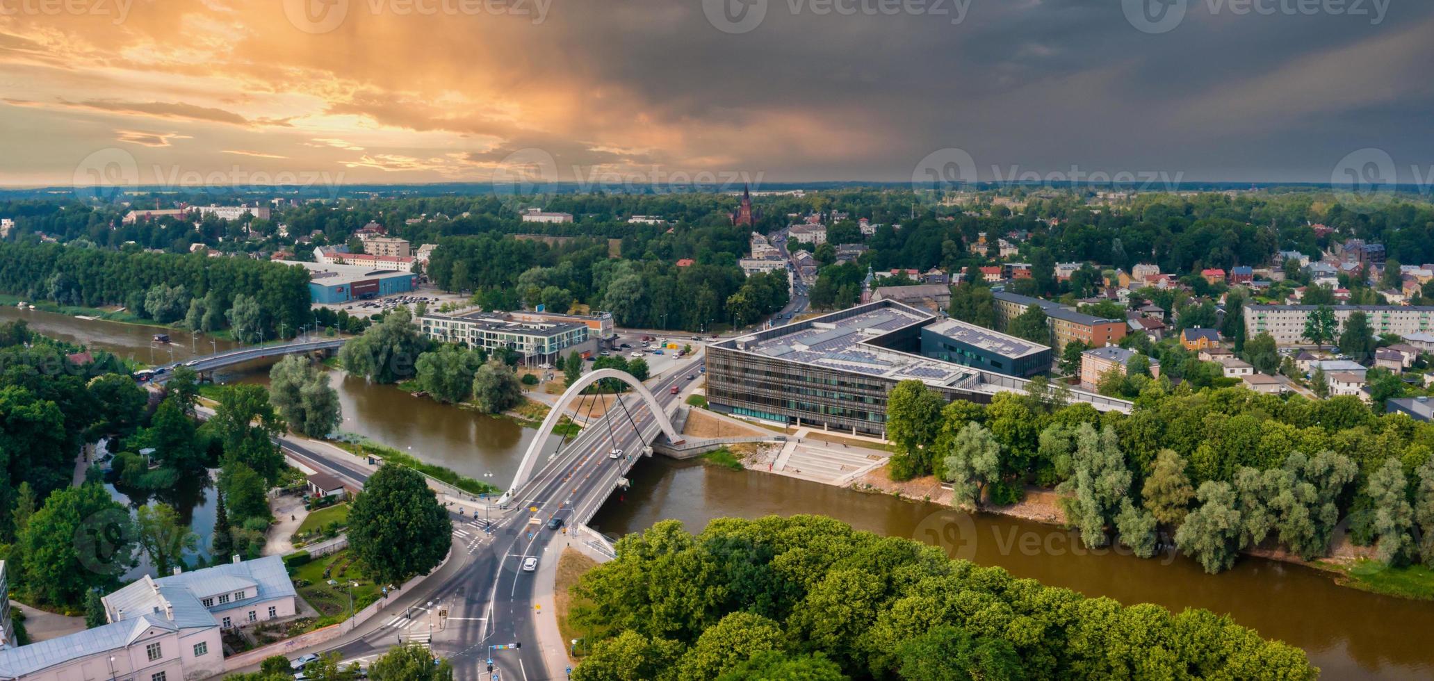 paesaggio urbano della città di tartu in estonia. foto