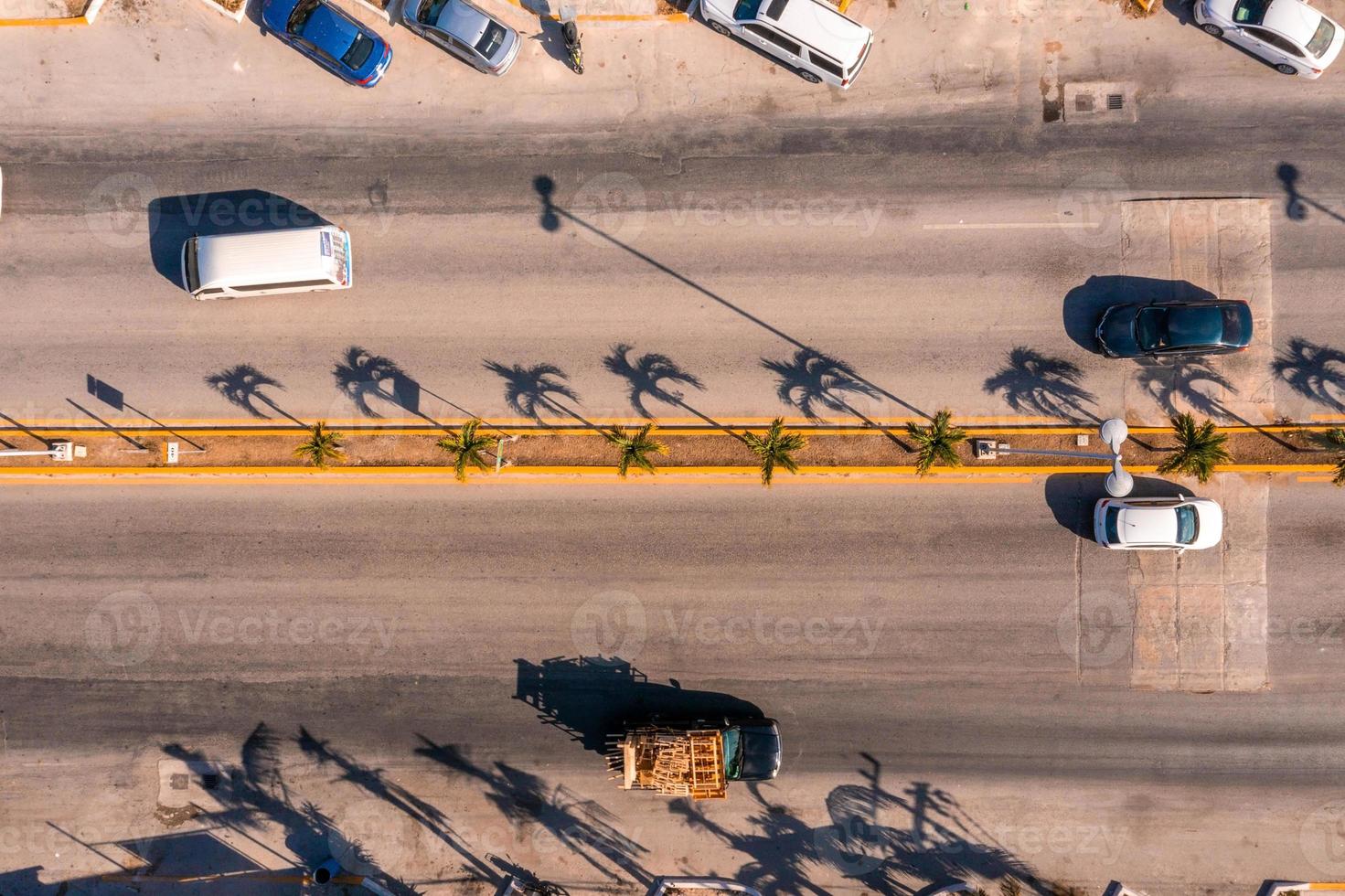 veduta aerea della città di Tulum dall'alto. piccolo villaggio messicano. foto