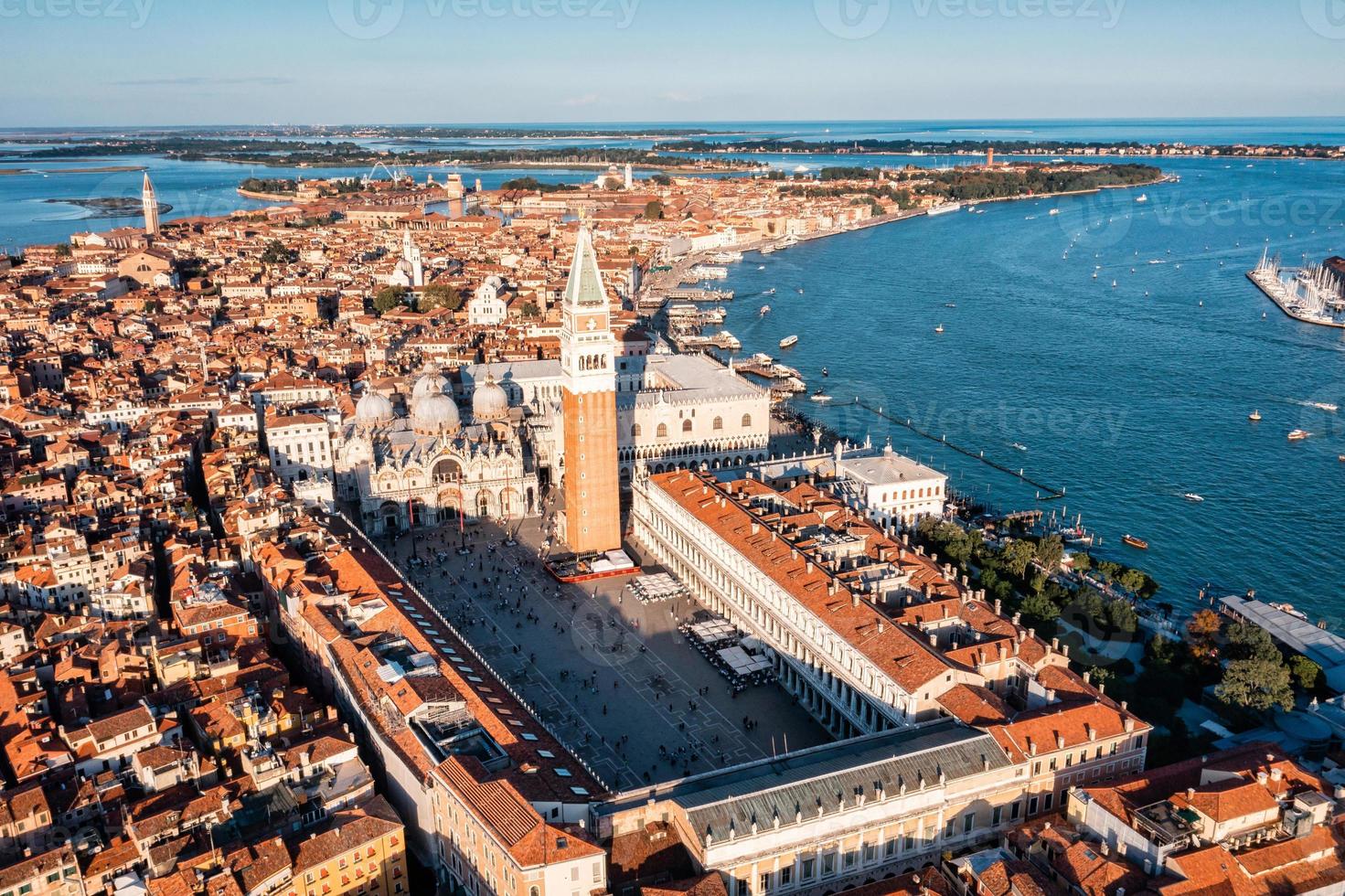 veduta aerea dell'iconica piazza san marco foto