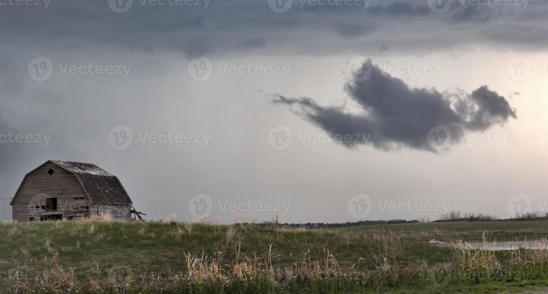 prateria nuvole temporalesche canada foto