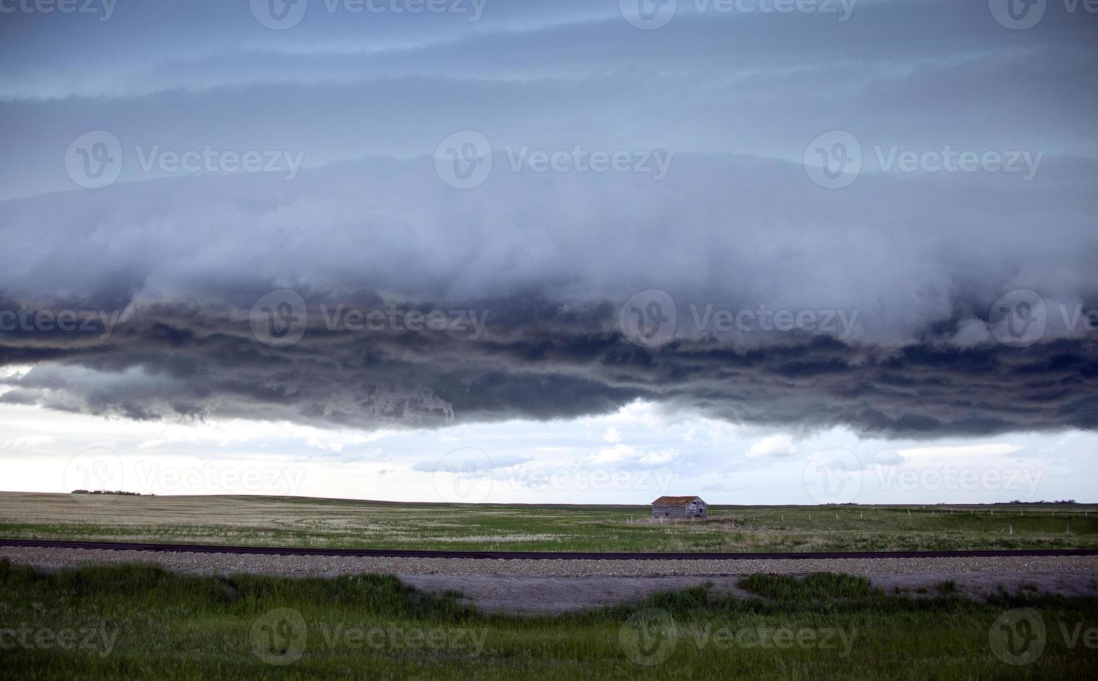 prateria nuvole temporalesche canada foto