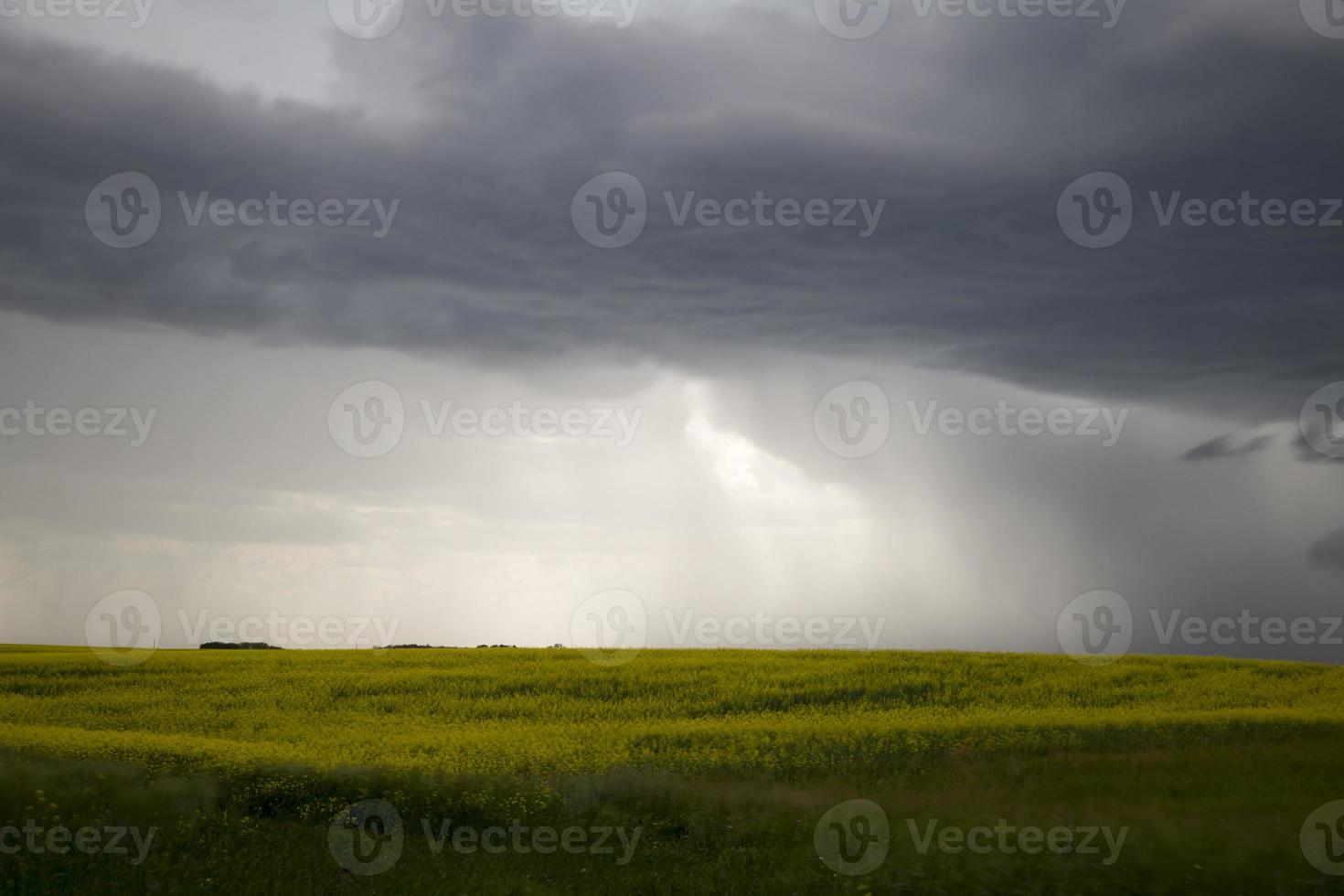 nuvole di tempesta della prateria foto