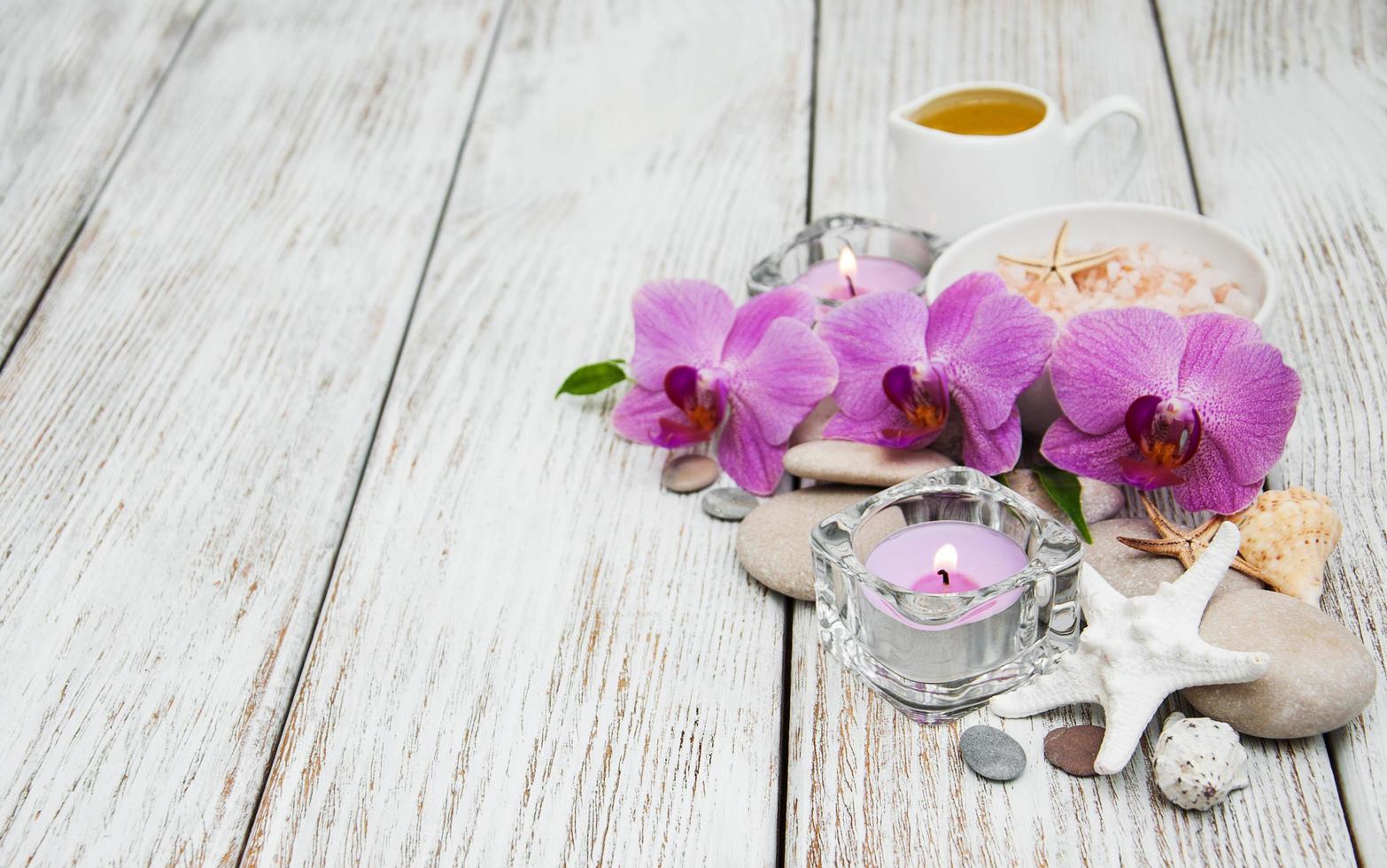 concetto di spa con orchidee rosa foto
