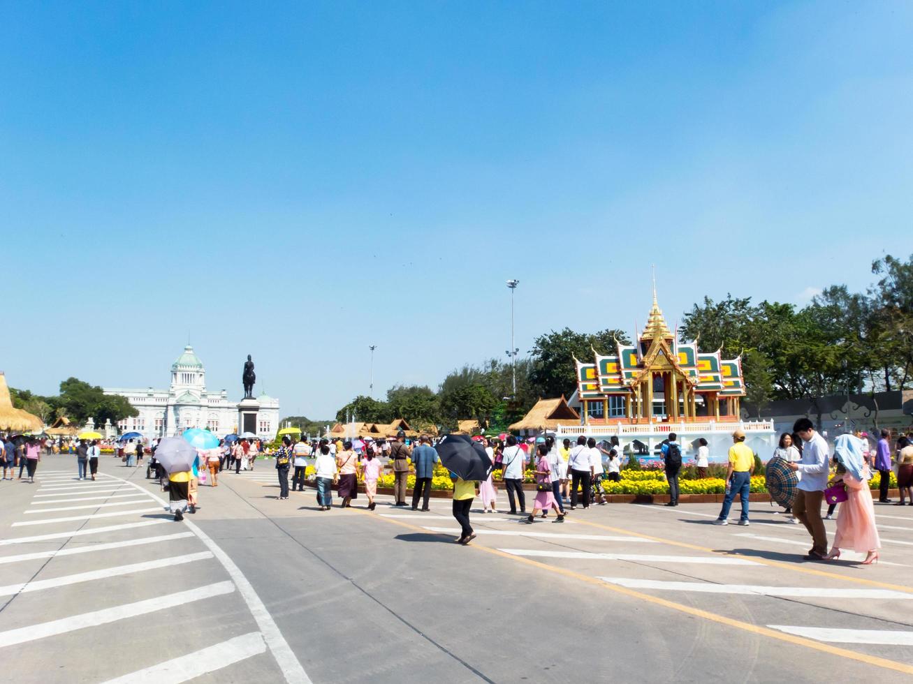 i motivi del palazzo dusit bangkok thailandia31 dicembre 2018amore e calore al festival di fine inverno al suolo del palazzo dusit. 0n Bangkok, Tailandia, 31 dicembre 2018. foto