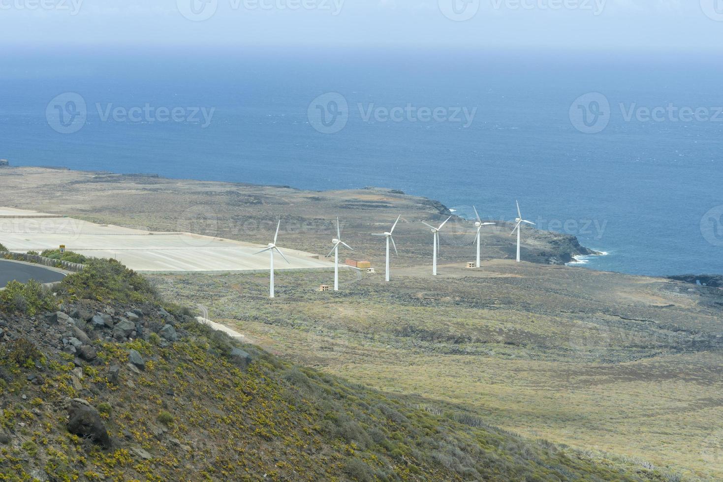 centrale eolica a tenerife, spagna foto