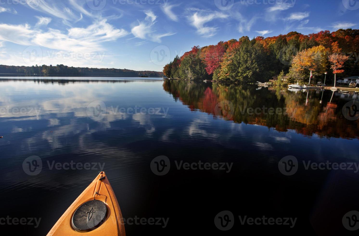 lago in autunno foto