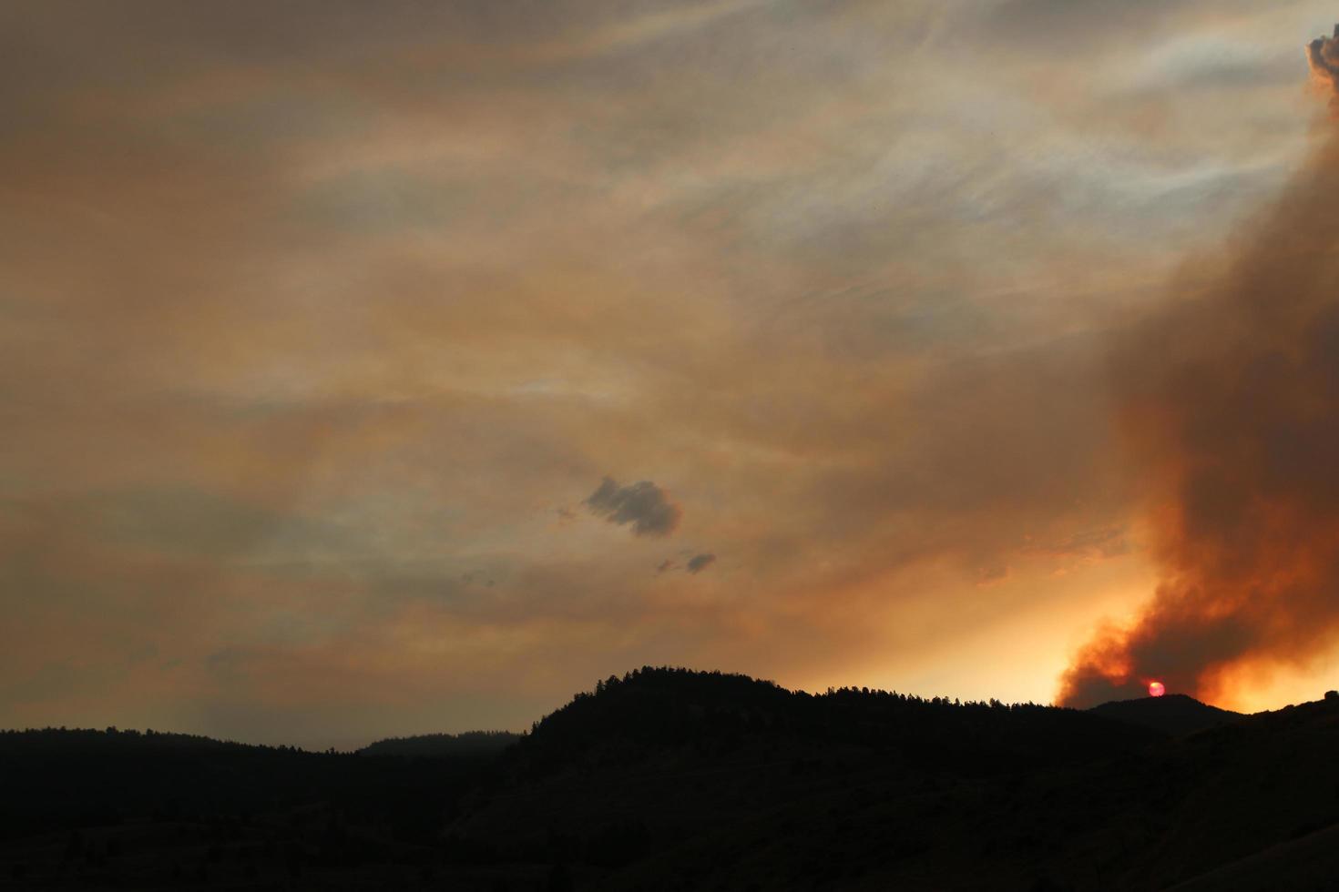 tramonti di fuoco selvaggio foto