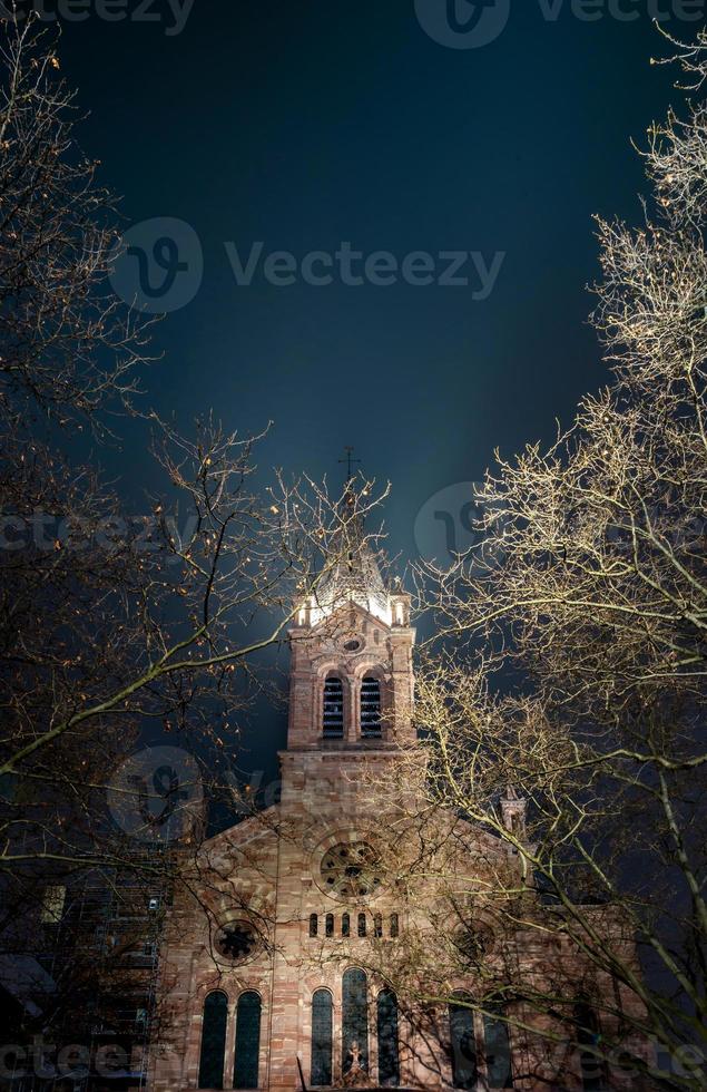 Temple neuf, chiesa protestante a strasburgo di notte foto