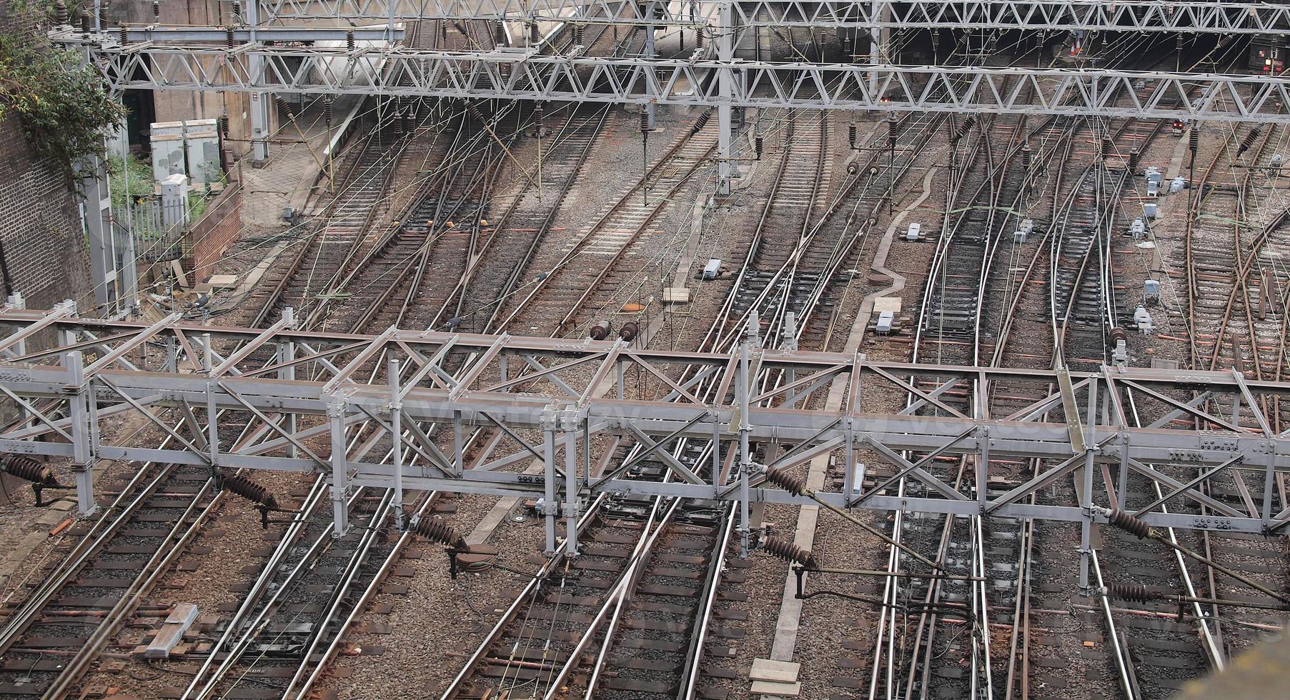 binari ferroviari per il treno foto