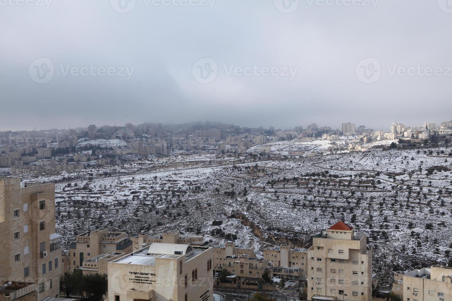 neve a Gerusalemme e sulle montagne circostanti foto