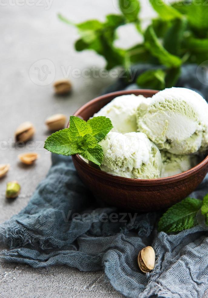 gelato al pistacchio e menta foto