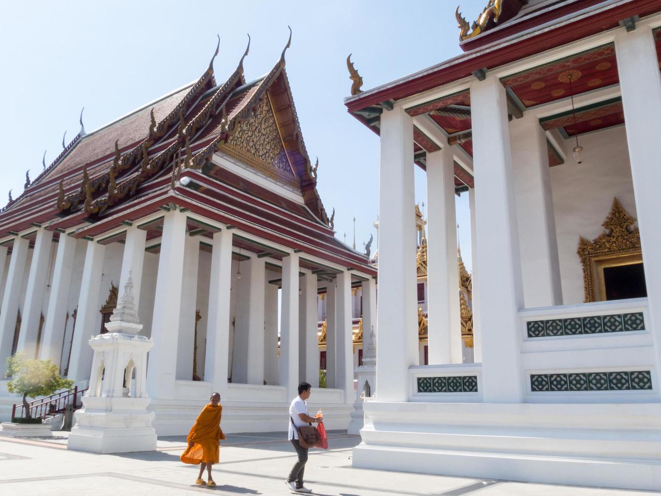 tempio loha prasat wat ratchanatda bangkok thailandia13 dicembre 2018costruito nel 1846 alla fine del regno di re rama i. il vecchio frutteto è di circa 25 rai.on bangkok thailandia13 dicembre 2018. foto