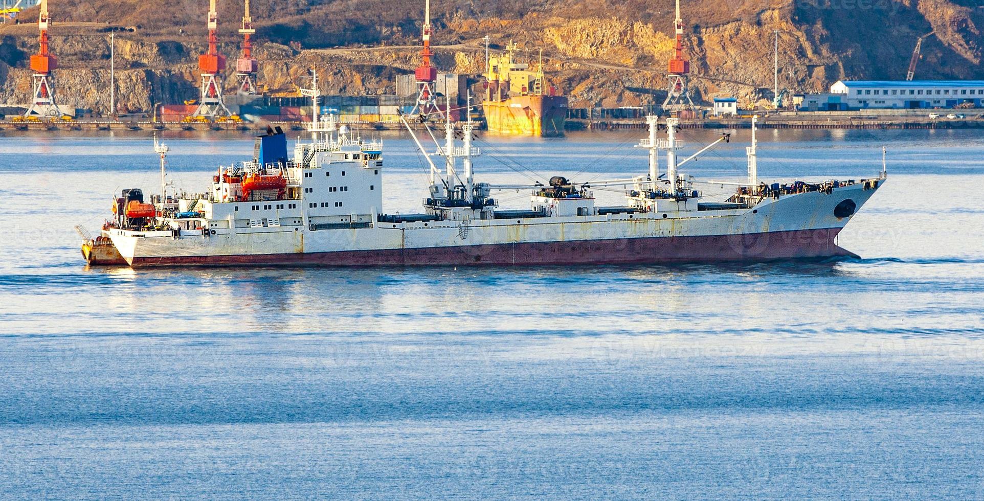 nave frigorifera o nave mercantile refrigerata foto