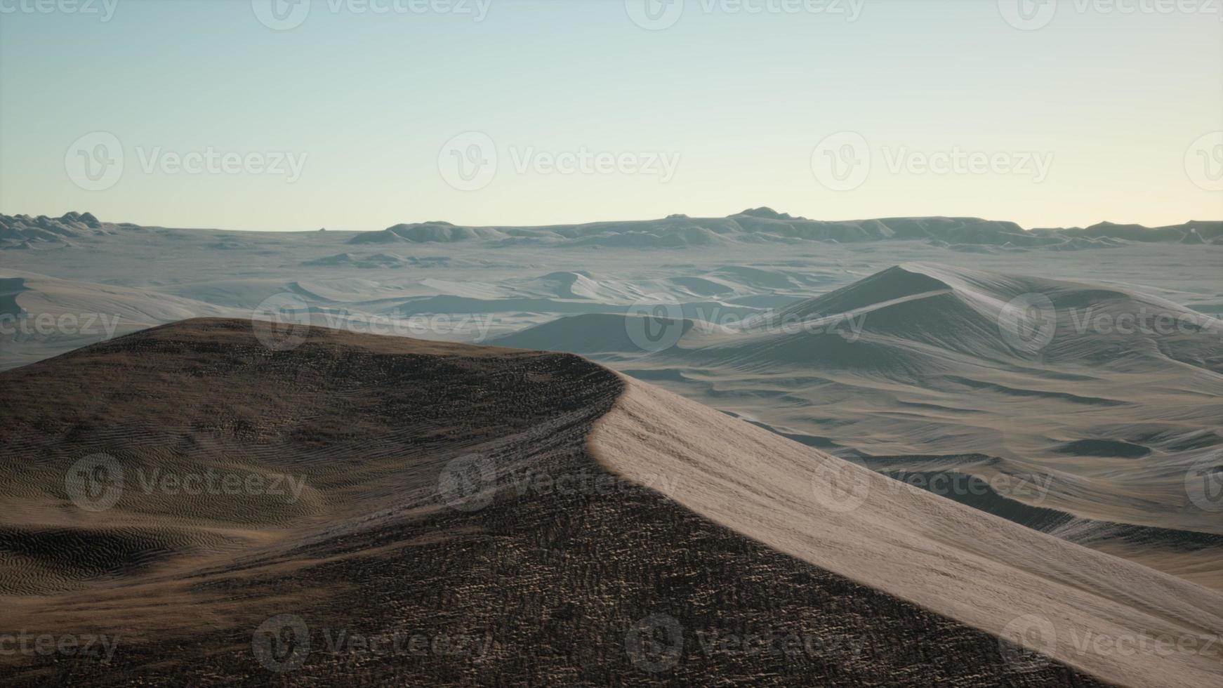 vista aerea sulle grandi dune di sabbia nel deserto del Sahara all'alba foto