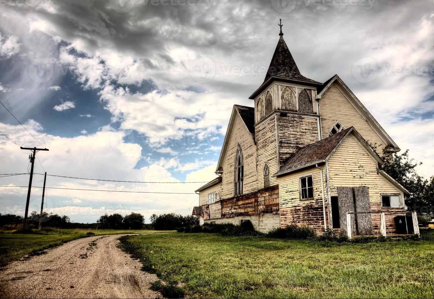 vecchia chiesa abbandonata foto