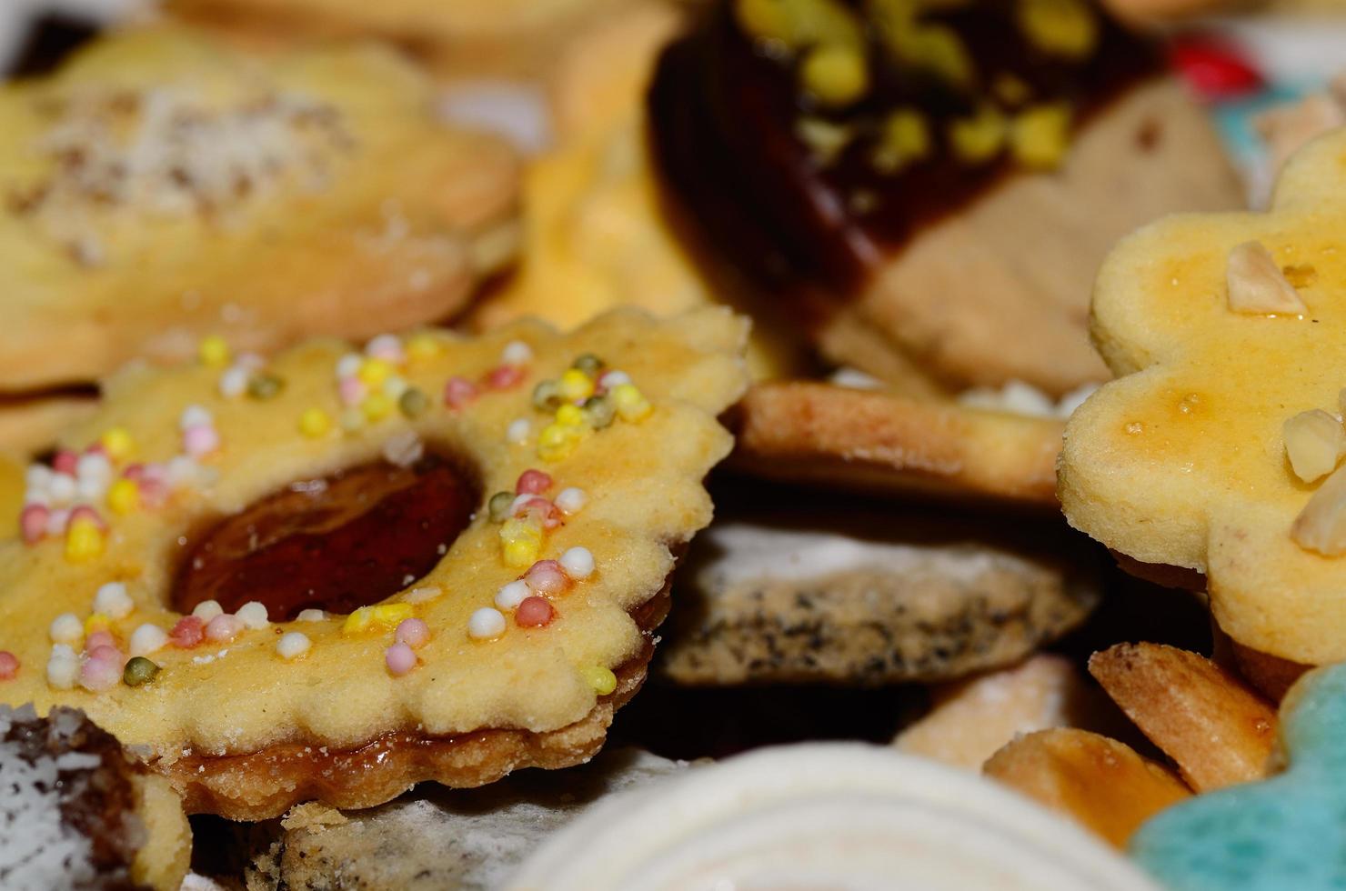 diversi biscotti di natale foto