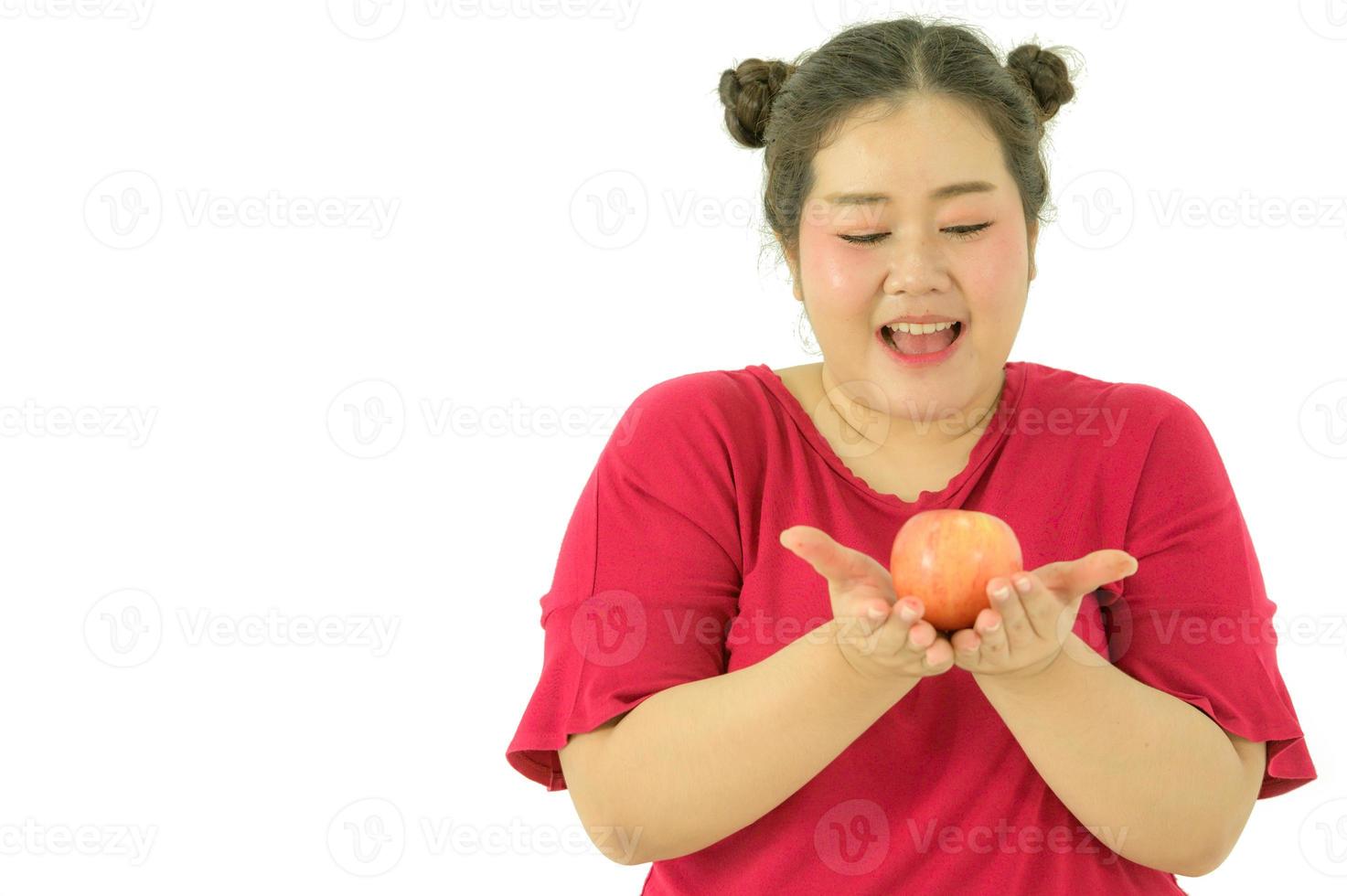 le donne obese asiatiche sono in sovrappeso. con varie emozioni per se stessa, mangiare e fare esercizio foto