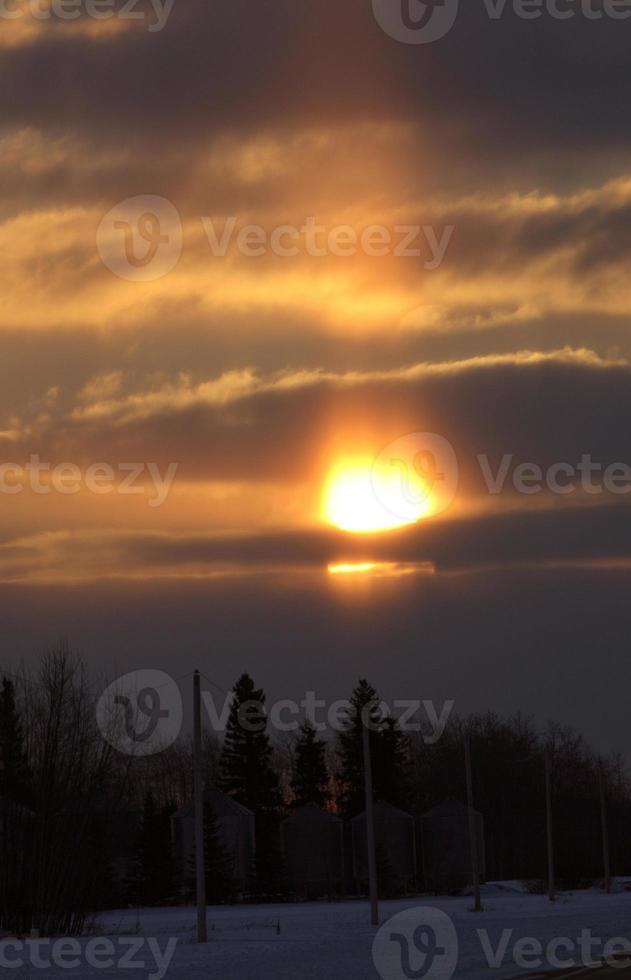 bagliore del sole del primo mattino foto