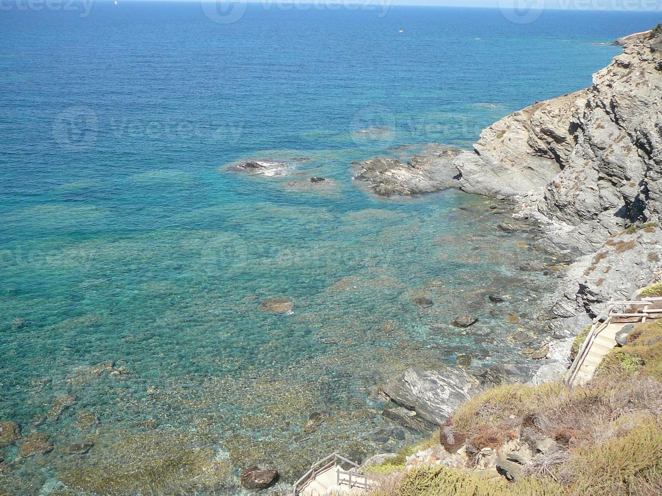 vista sul mare a lampianu, sardegna, italia foto