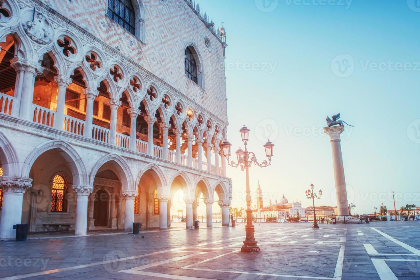 piazza san marco e campanile foto