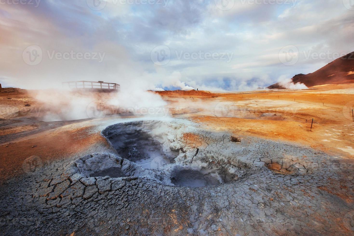 area geotermica hverir. posizione luogo lago myvatn foto