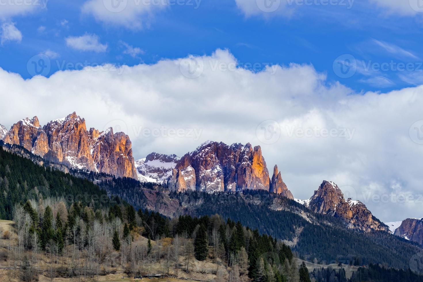 vista della montagna sopra moena foto