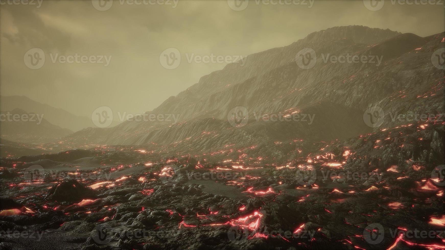 eruzione del vulcano attivo e flusso di lava nel vulcano foto