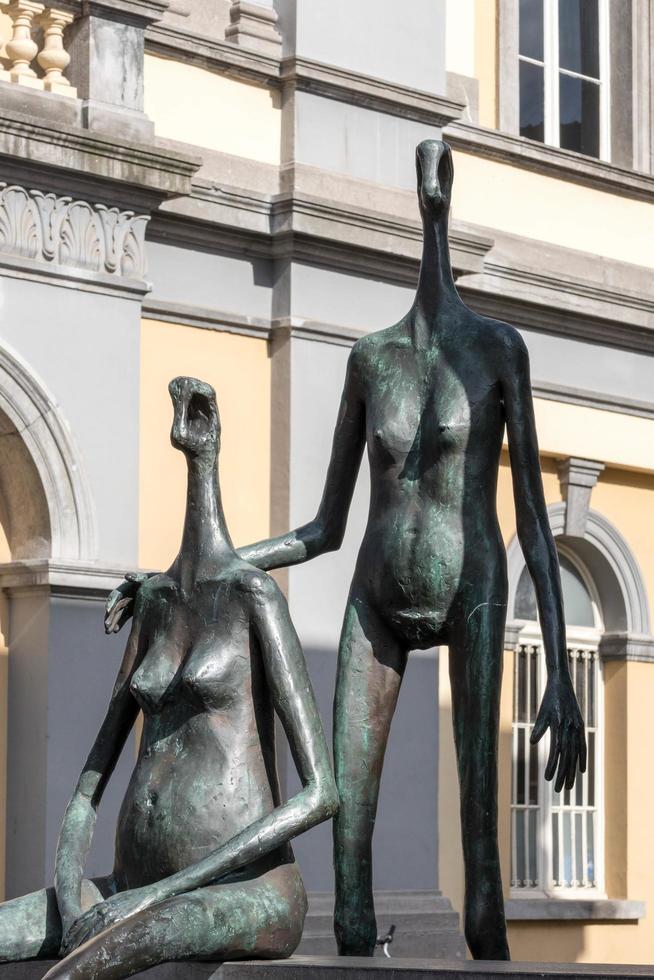 Bruges, Belgio, 2015. statua contemporanea di Joz de Loose a Bruges, Fiandre Occidentali, Belgio foto