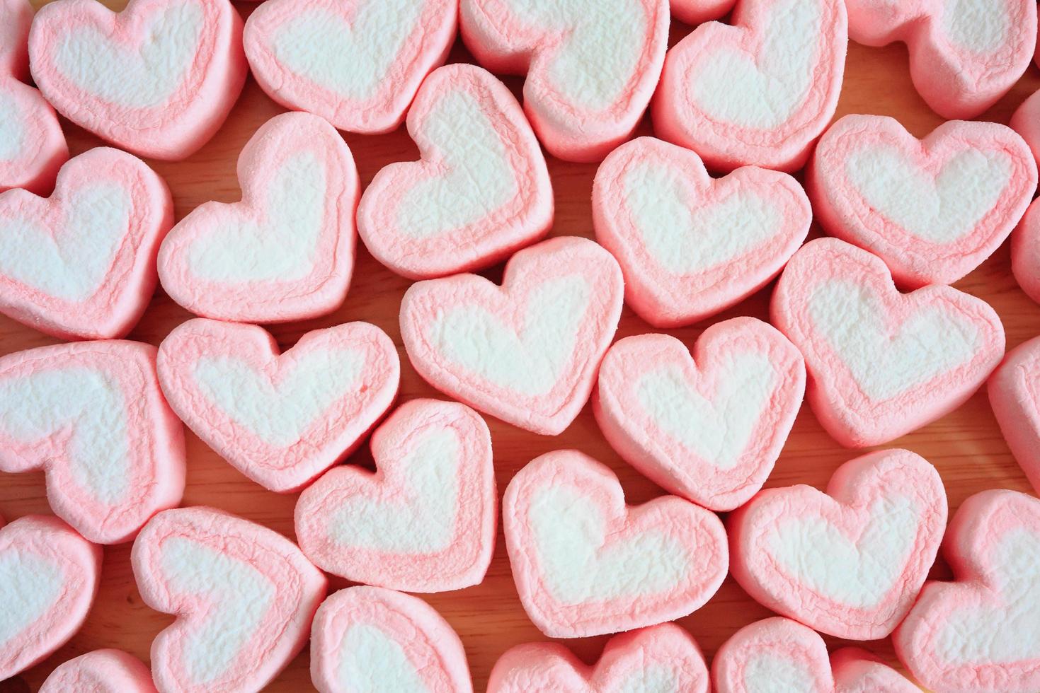 marshmallow a forma di cuore per lo sfondo di San Valentino foto