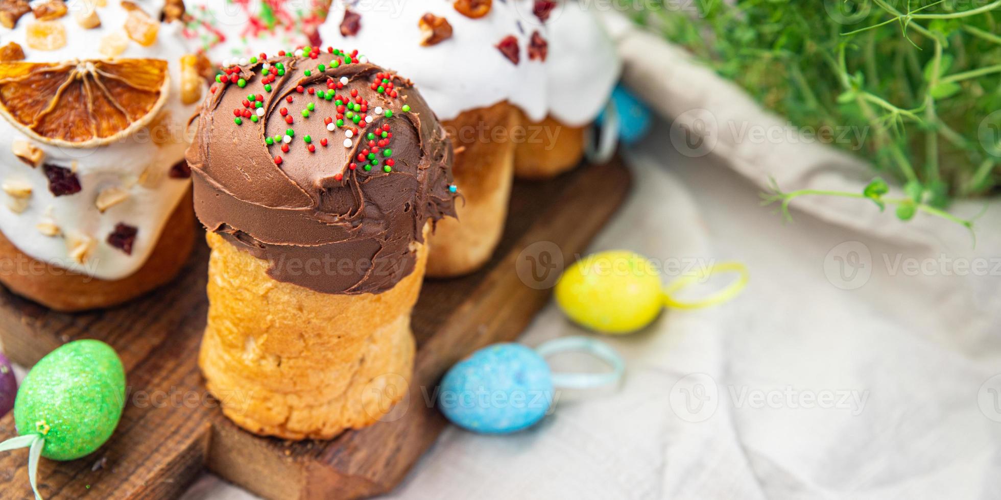 torta di pasqua glassa al cioccolato marrone pasticceria ossequio pasqua kulich cibo sfondo foto