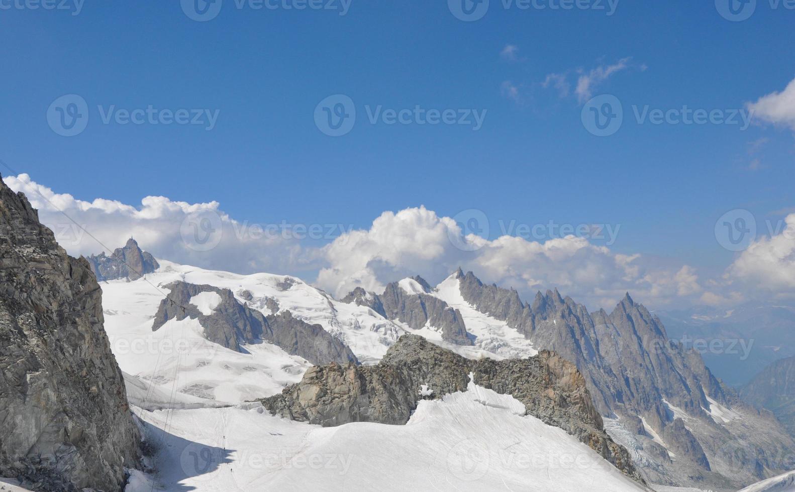 monte bianco in val d'aosta foto