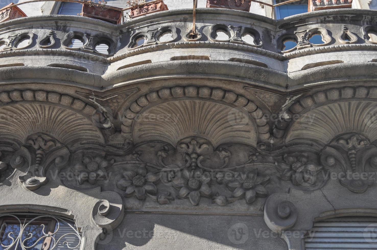 decorazioni su edificio antico foto