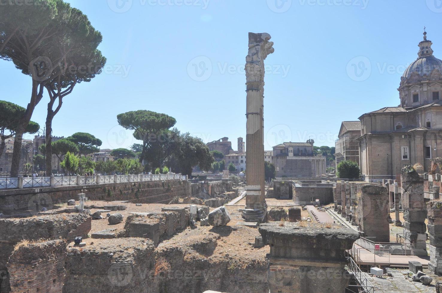 foro romano a roma foto