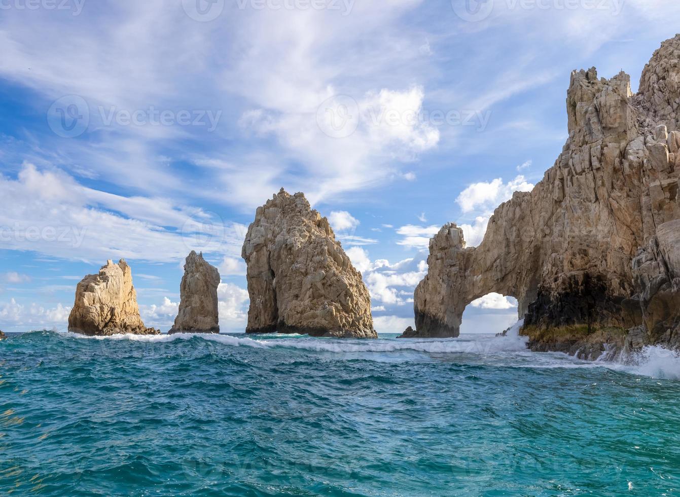 punto di riferimento panoramico della destinazione turistica arco di cabo san lucas, el arco, punto di osservazione delle balene e snorkeling foto