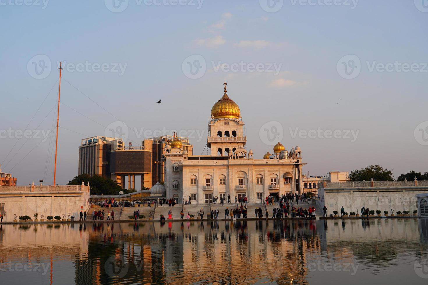 bangla sahib gurudwara luogo religioso per sikh foto