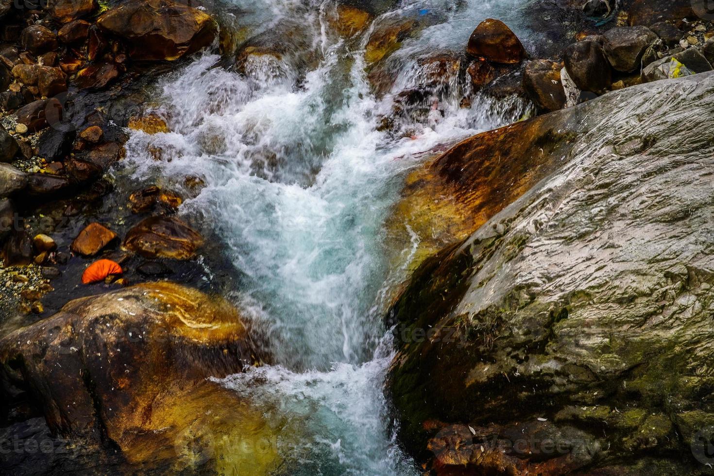 vista cascata dell'immagine himachal pradesh foto