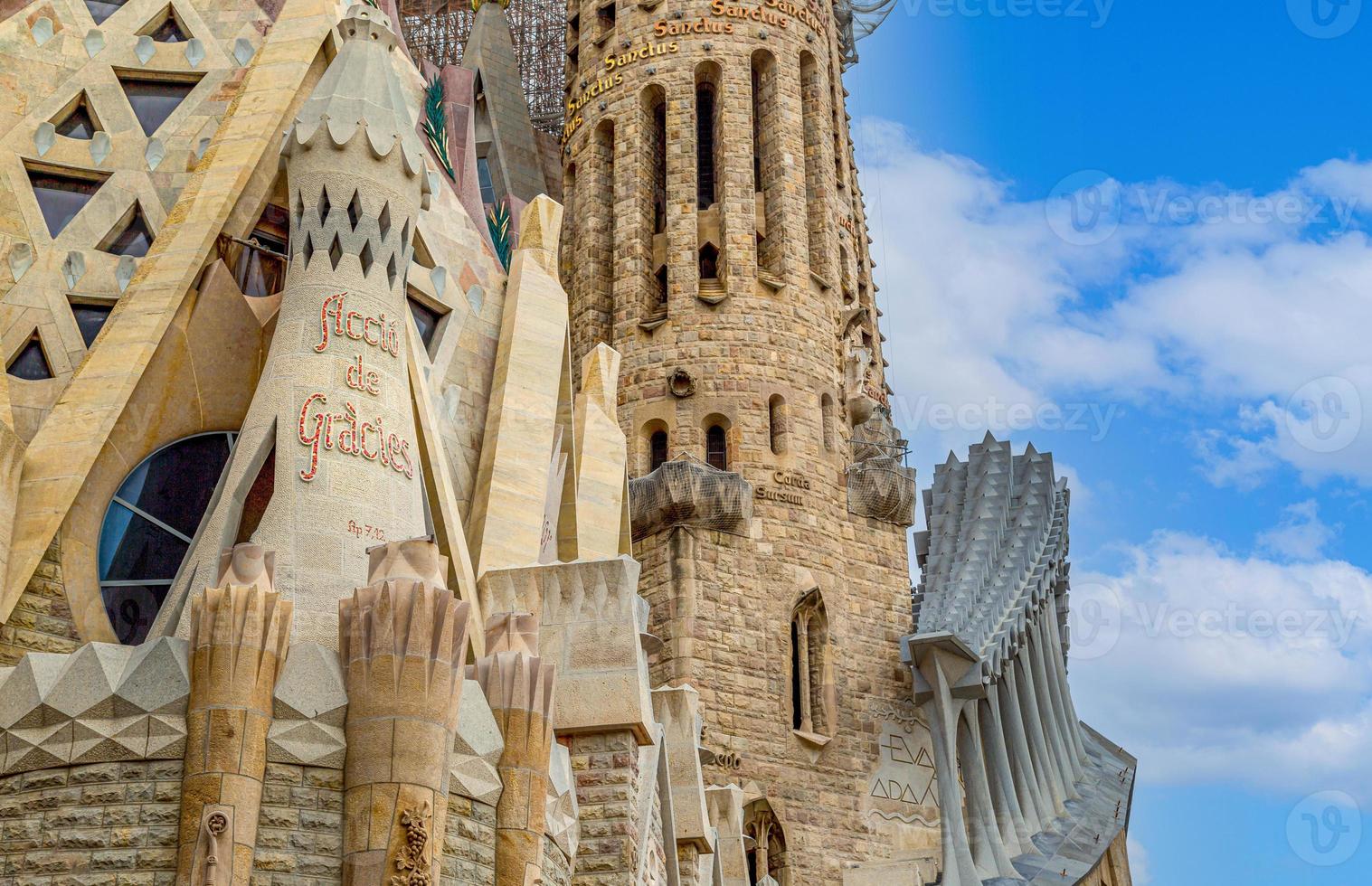 barcellona, catalogna, spagna, cattedrale della sagrada familia di antonio gaudi foto