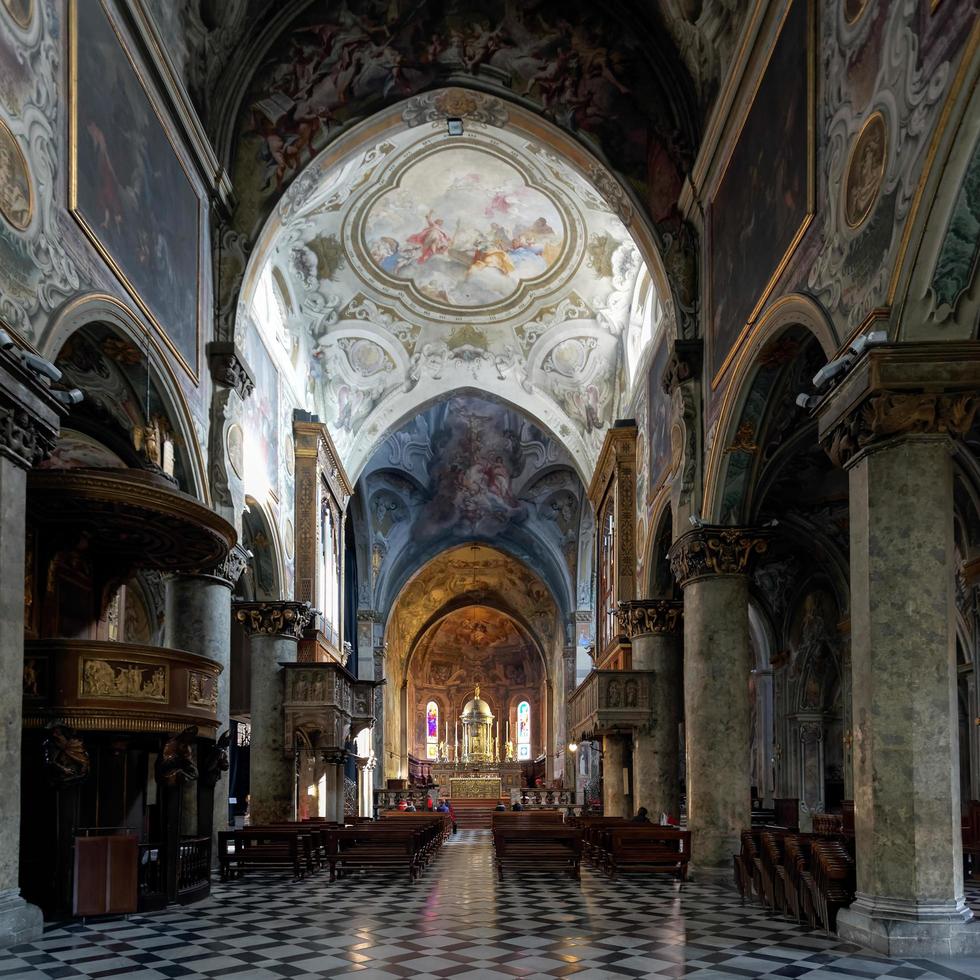 monza, italia, 2010. veduta interna della cattedrale foto