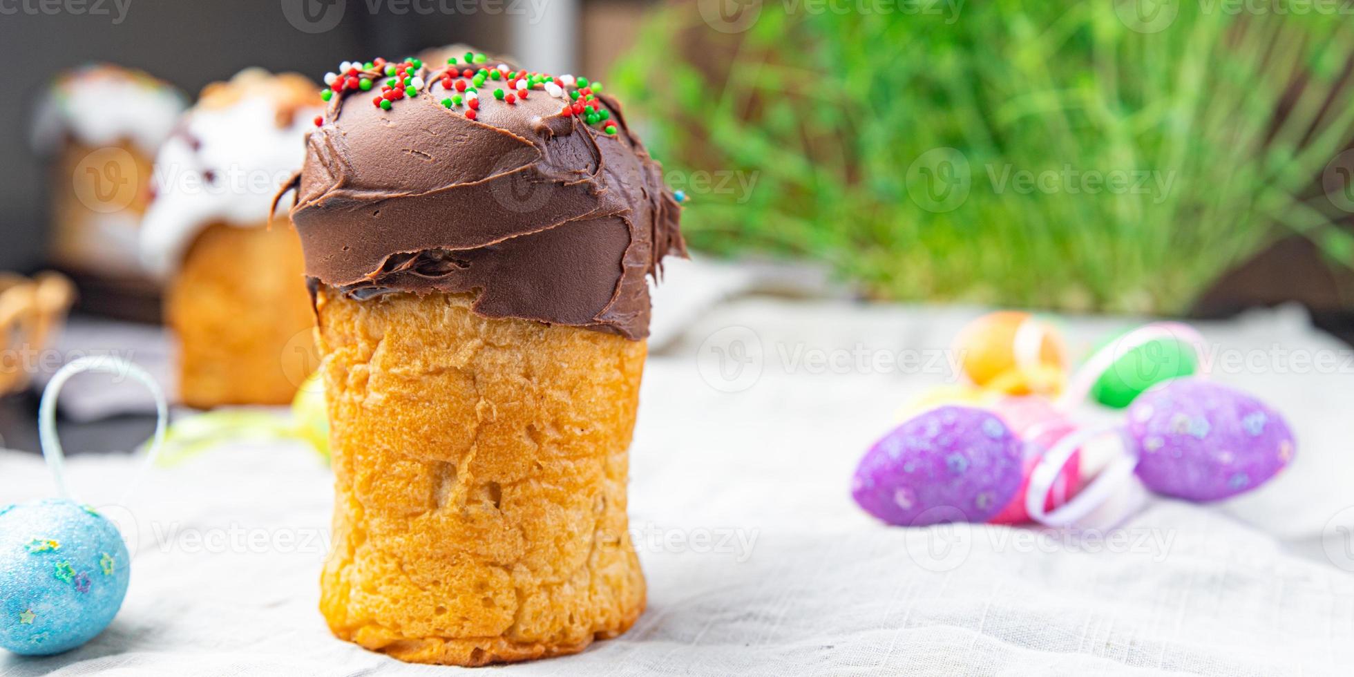 cioccolato torta pasquale pasticceria ossequio pasqua vacanza kulich dessert fatto in casa cibo copia spazio foto