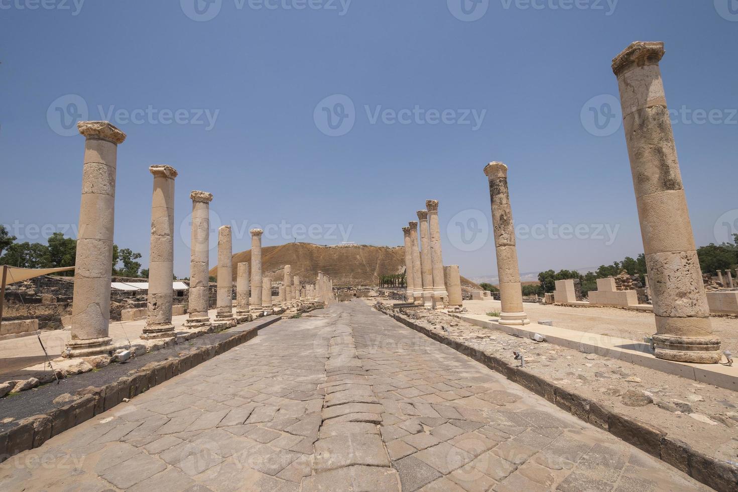 arteria principale di un'antica città romana foto