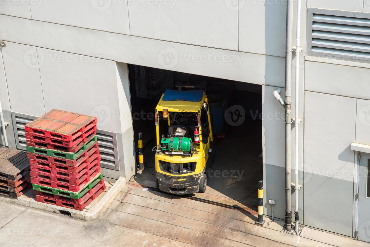 un caricatore per carrelli elevatori foto