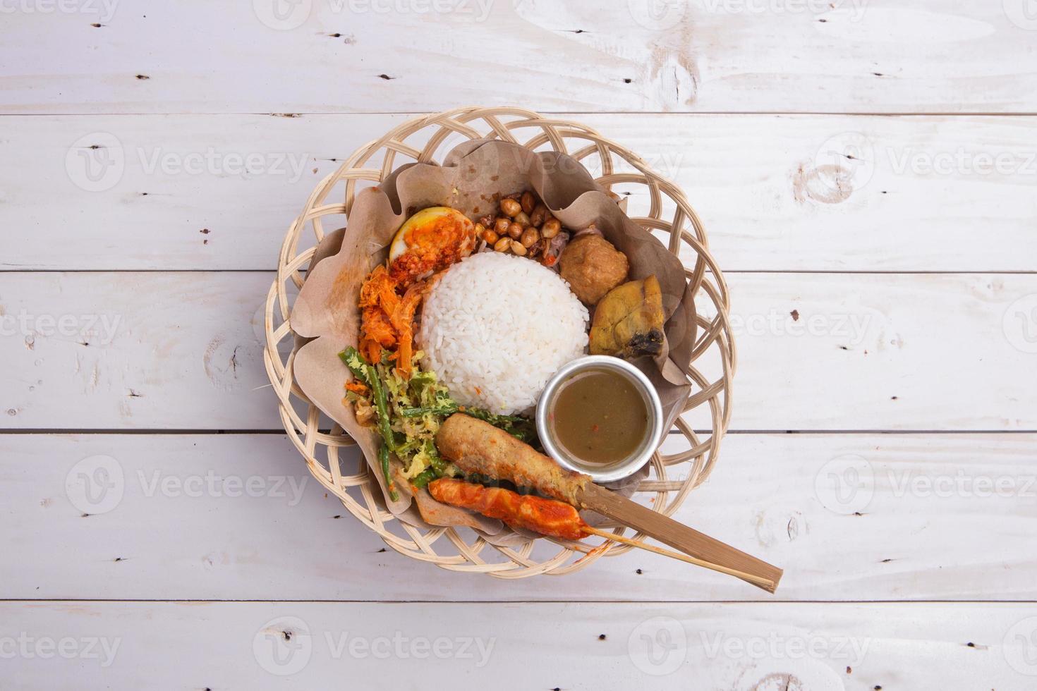 nasi lemak / riso balinese indonesiano foto