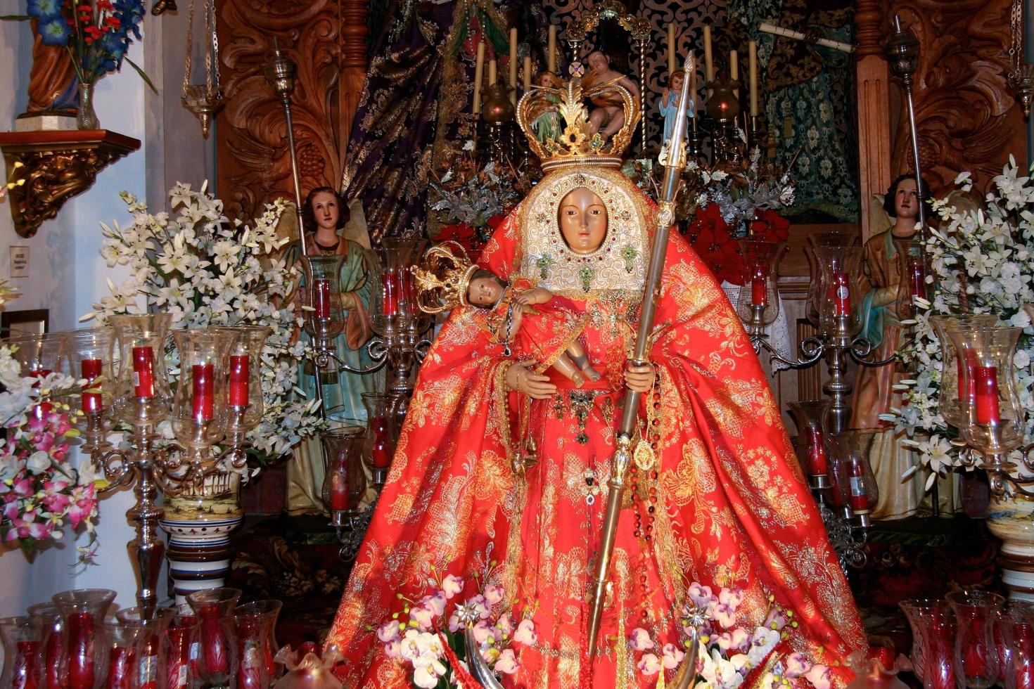 gran canaria, isole canarie, spagna, 2007. dettaglio dell'interno della chiesa a gran canaria foto