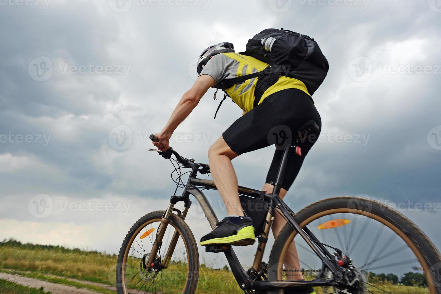 sport estremo in mountain bike foto