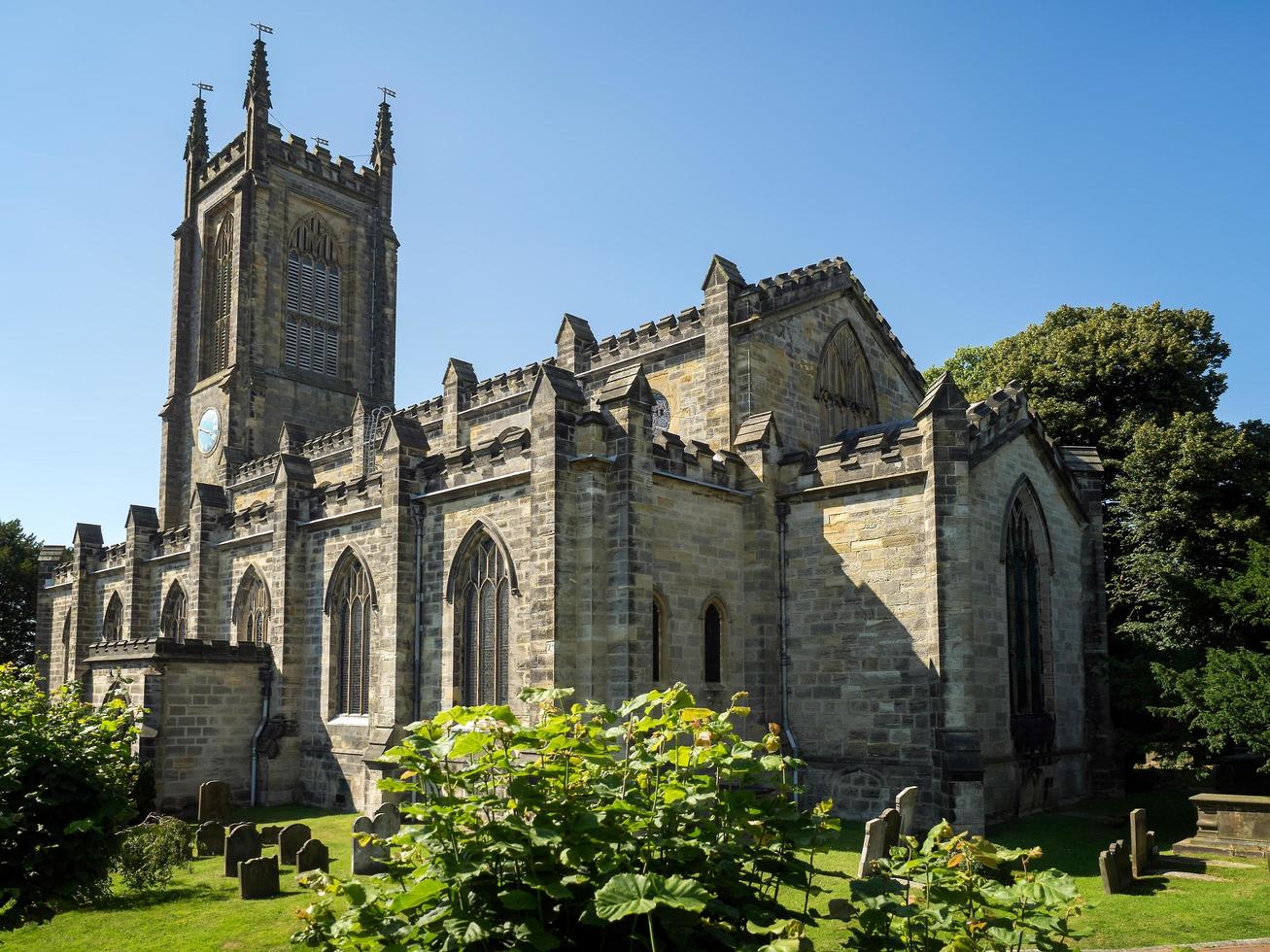 East grinstead, west sussex, regno unito, 2022. vista della chiesa di st swithun foto