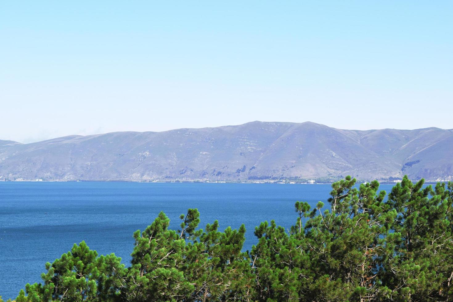 la natura dell'armenia.lago sevan foto