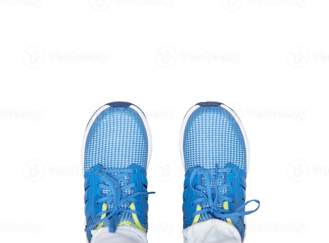 scarpe sportive blu da indossare, vista dall'alto su sfondo bianco isolato foto