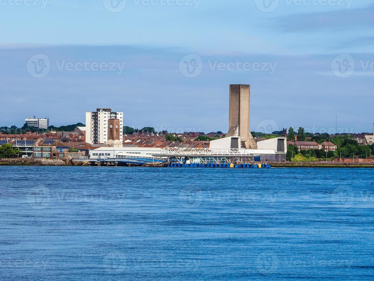 vista hdr di birkenhead a liverpool foto