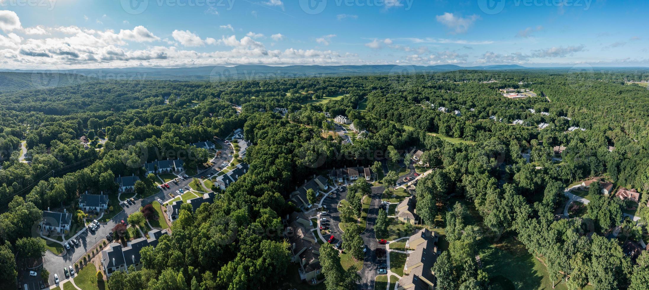 veduta aerea di uno sviluppo residenziale per vacanze a tennessee, usa foto